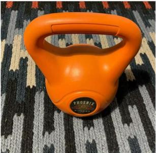 Phoenix Fitness Orange 8 kg kettlebell
