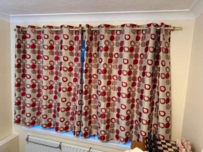 Geometric Curtains