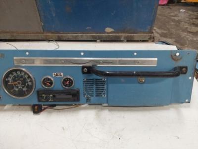 76-86 CJ7 Dashboard With Gauges