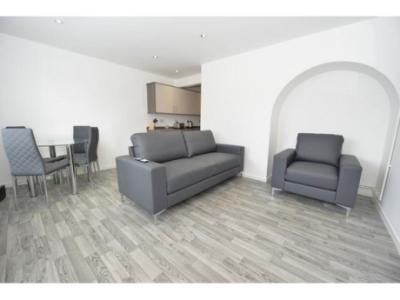 Glanced one bedroom flat