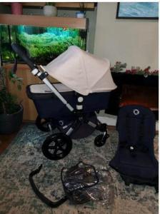 Bugaboo cameleon off white &classic;navy. VGC
