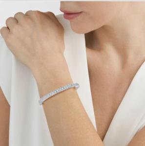Adorn Yourself with an Emerald Cut Diamond Tennis Bracelet!