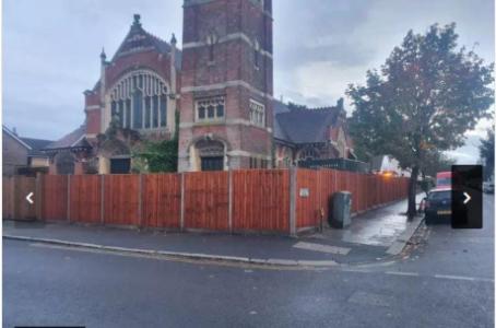 FENCING AND GARDEN LANDSCAPING .