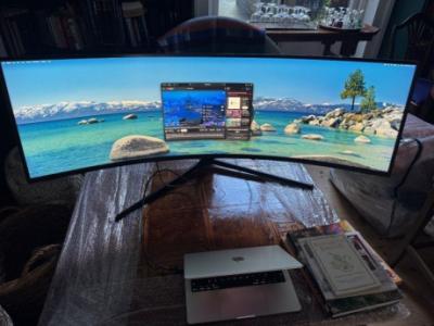 Samsung Odyssey G9 49"