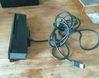 Official Genuine Microsoft Kinect Sensor Camera Bar for Xbox One Model 1520