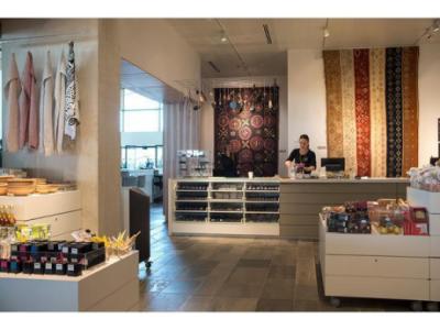 Looking Shop Fitting Equipment for Accentuate Your Shop Décor