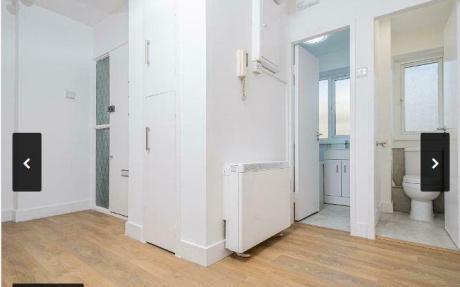3 bedroom flat in Tildesley Road, London, SW15