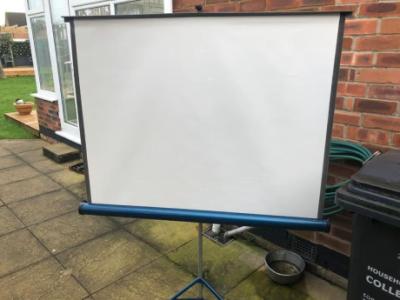 Projector Screen