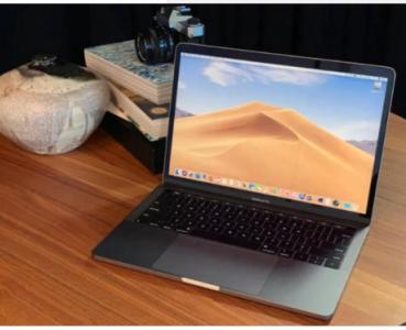 TOUCHBAR 13' Apple MacBook Pro Retina 2.9Ghz Quad Core i5 8GB Ram 256GB SSD Premiere Pro FCPX