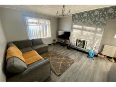 WELL PRESENTED ONE BEDROOM FLAT IN BRADFORD