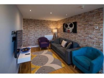 REFURBISHED ONE BEDROOM FLAT IN NOTTINGHAM